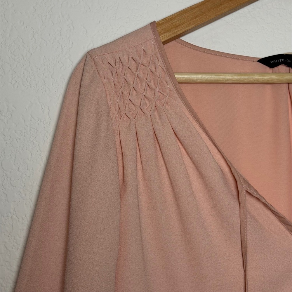 White House Black Market Blush Pink Smocked Tassel V-Neck Blouse Size 8 - Picture 4 of 8